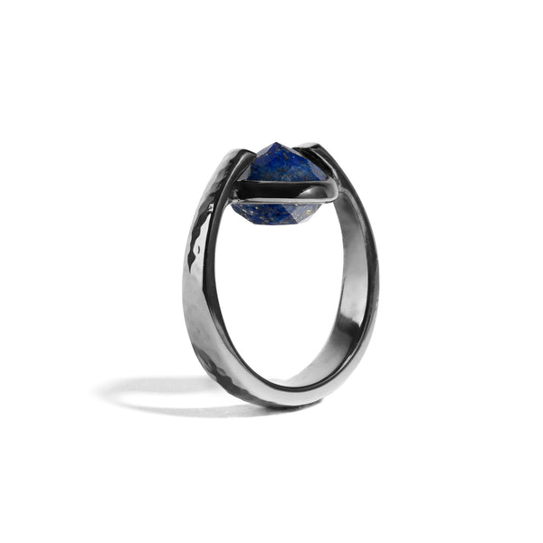 Wisdom - 6 Ct Lapis Lazuli Hammered Gunmetal Ring